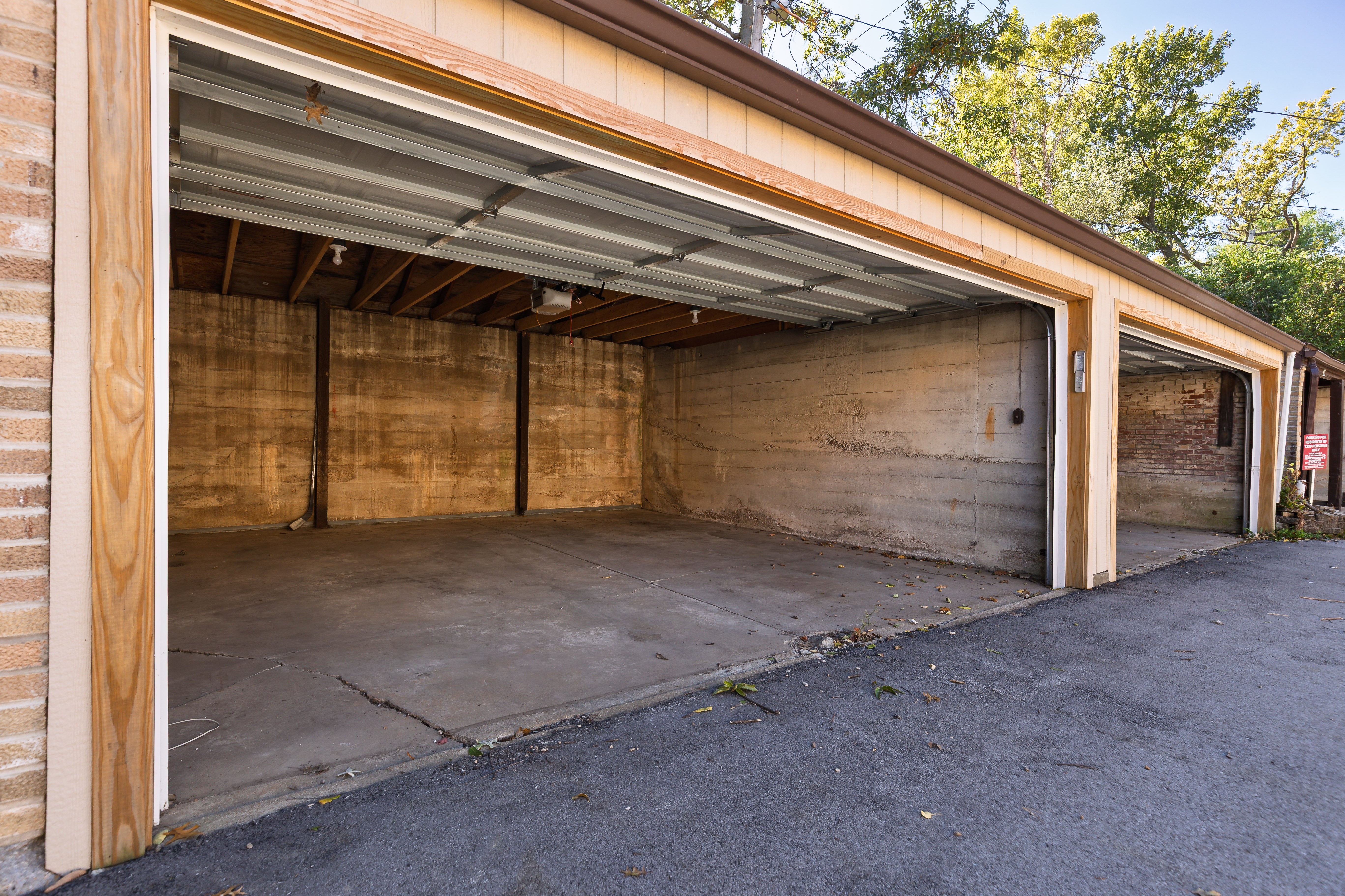 Load image into Gallery viewer, 7358 Pershing