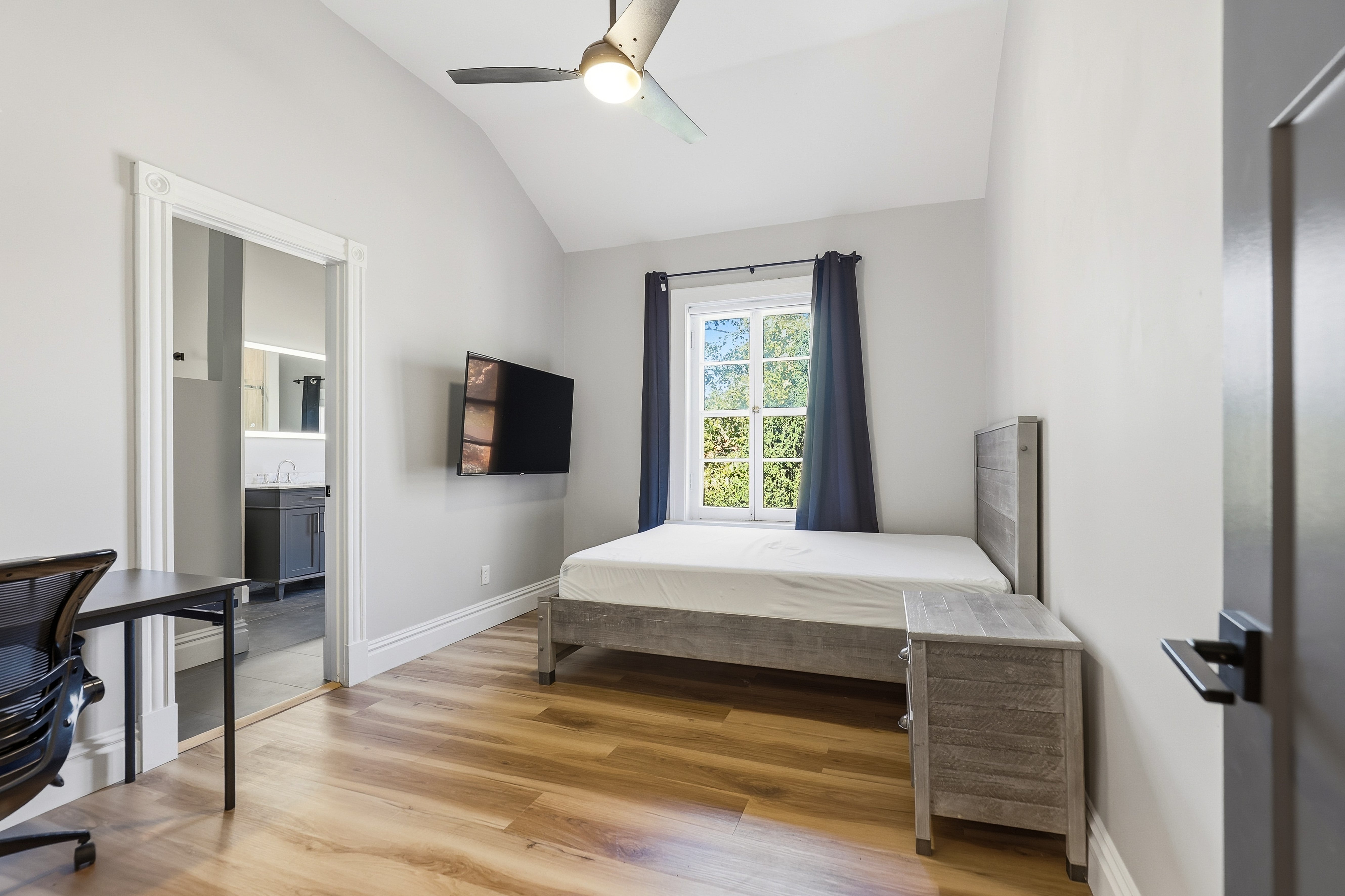 Load image into Gallery viewer, 7358 Pershing
